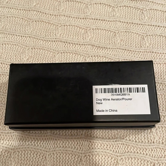 NWOT D&M Dog wine aerator/pourer. Original box.silver tone Labrador wine spirits - Picture 3 of 5